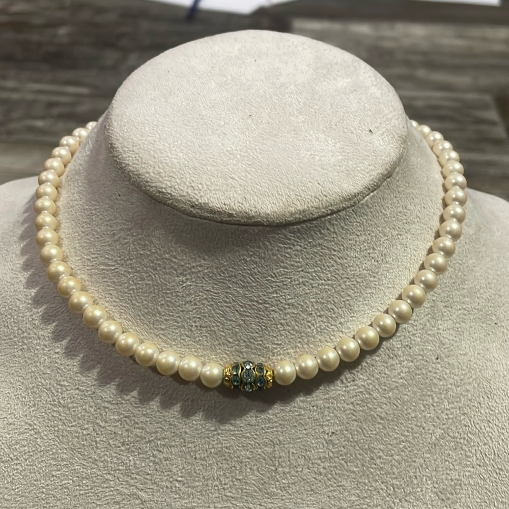 Vintage Pearl Choker with Rhinestone Bead